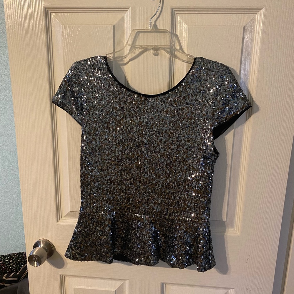 Giana Binni silver sequenced top, size L